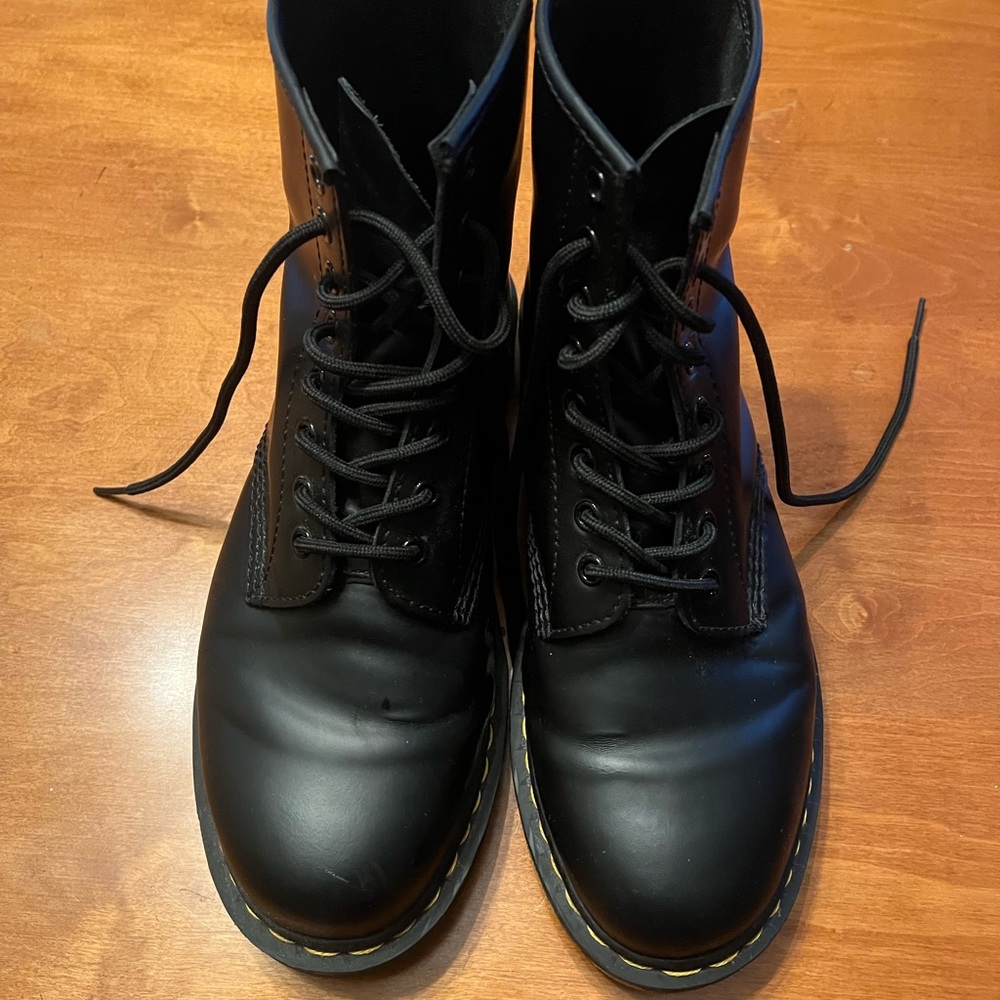 Doc Marten 1460 Black Boots